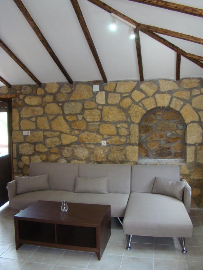 Vour 52 Apartman Vurvurú Kültér fotó