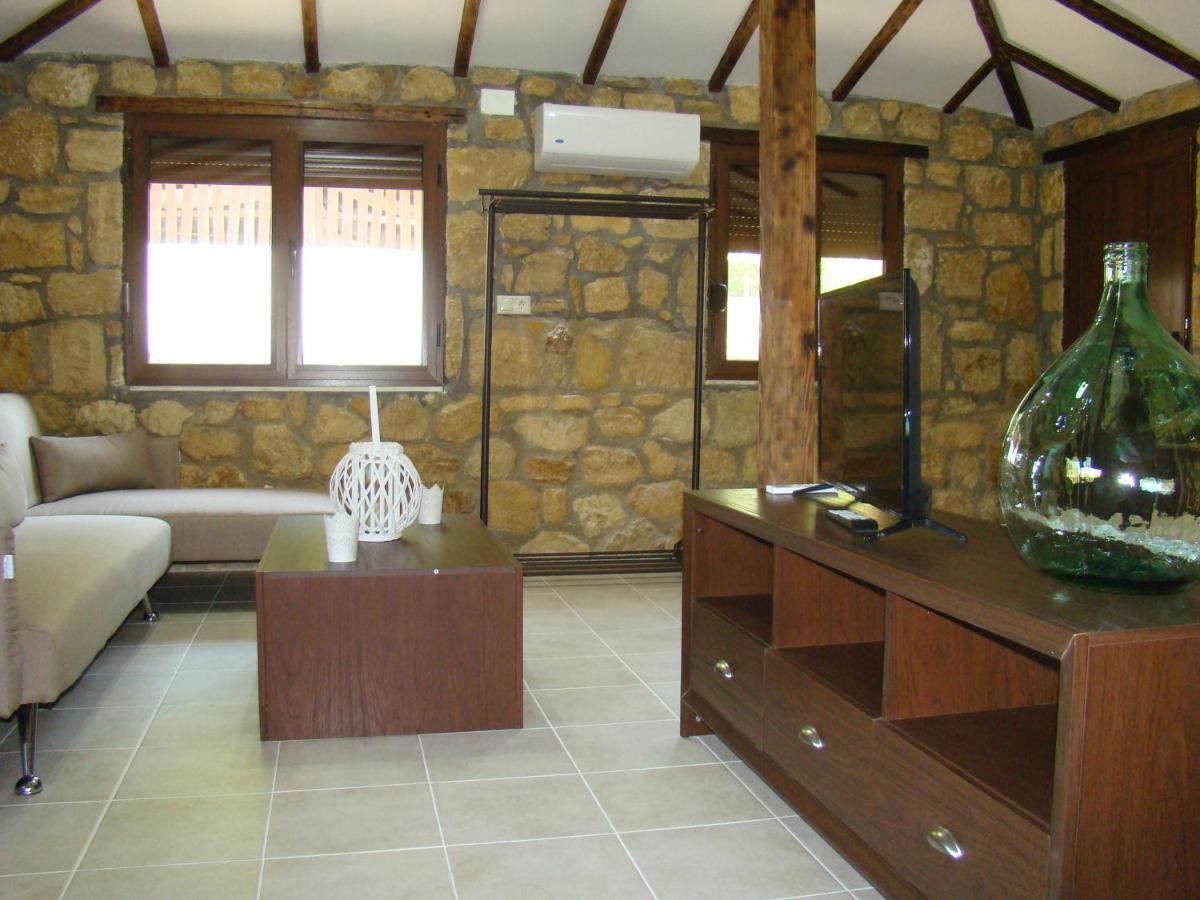 Vour 52 Apartman Vurvurú Kültér fotó